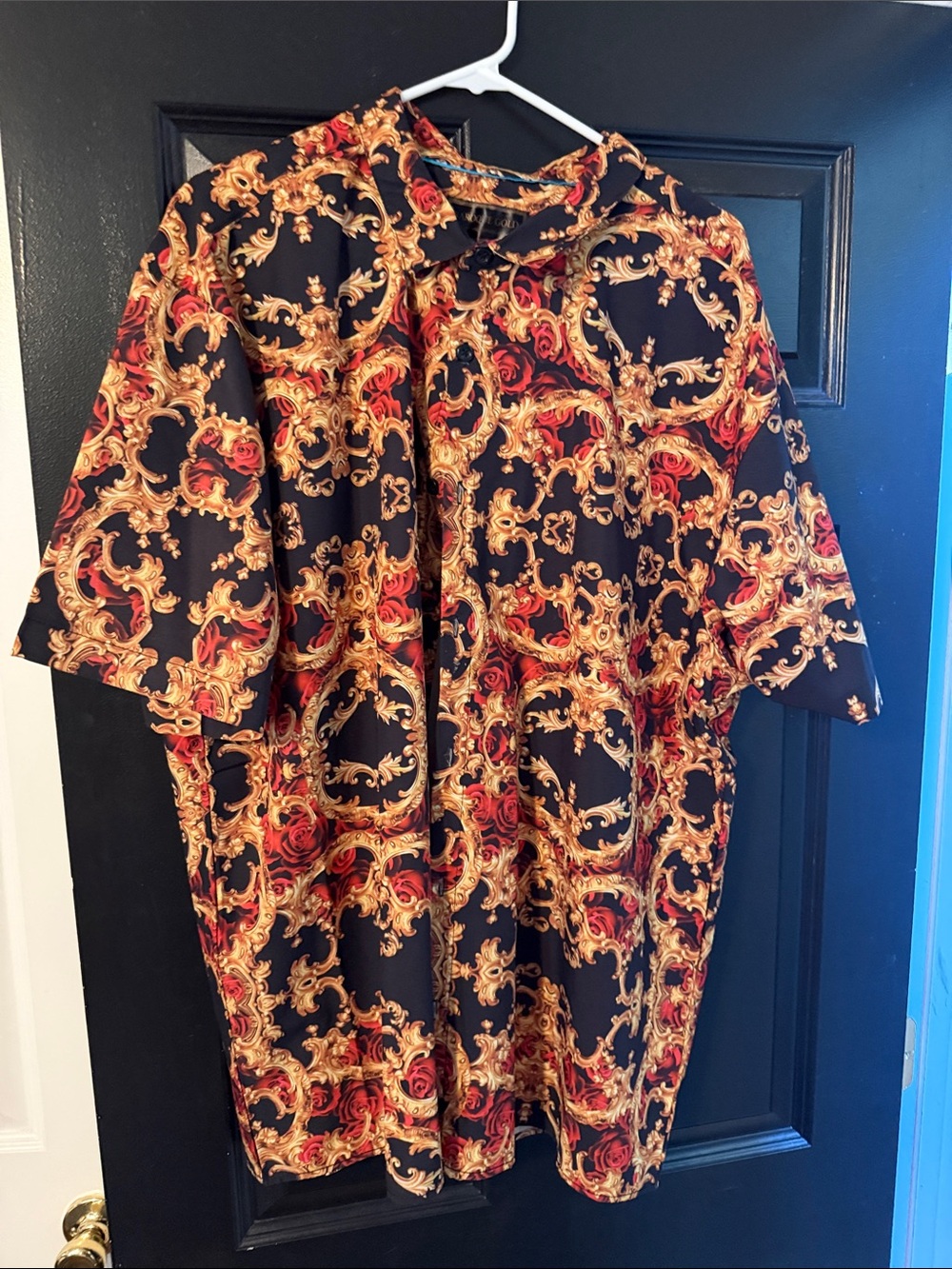 Black Baroque-Print Short Sleeve Shirt - Red & Gold